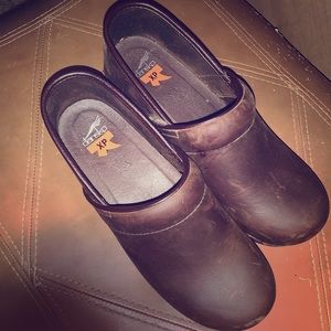 Dansko brown size 38